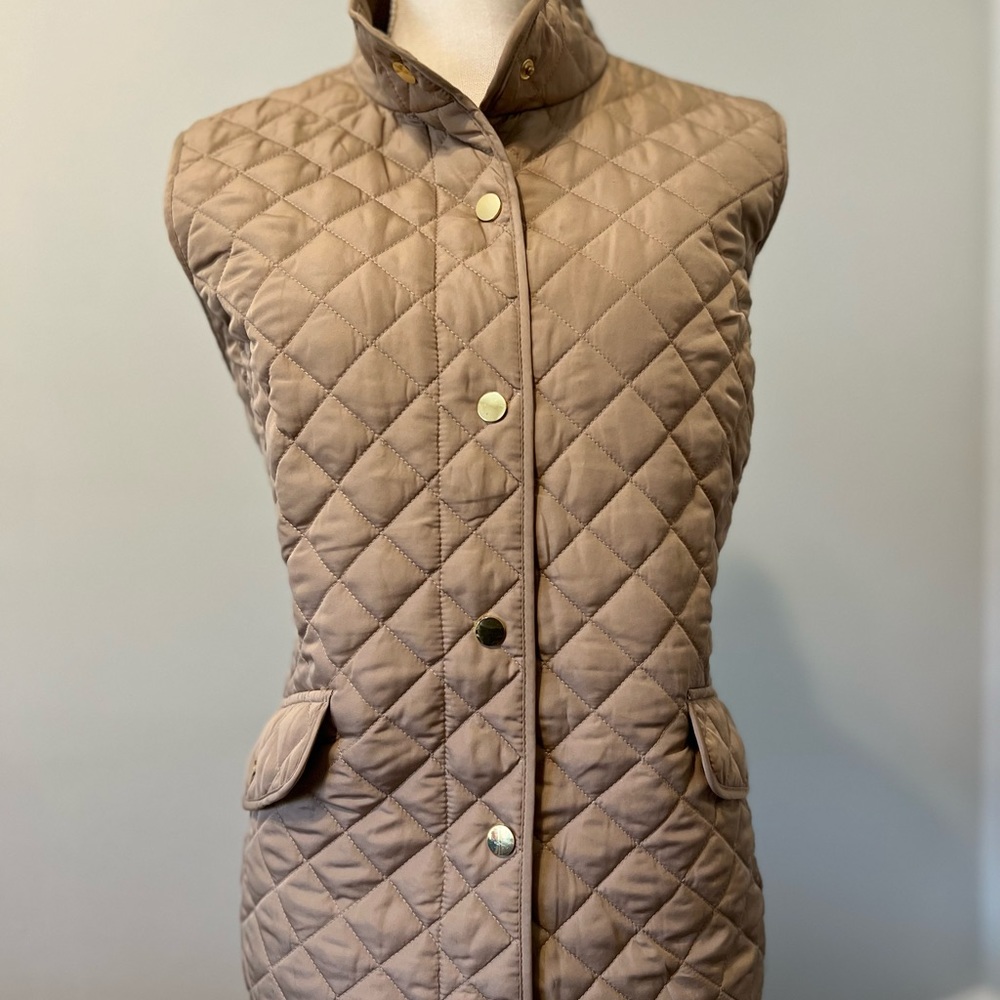 Women’s quilted button-down vest